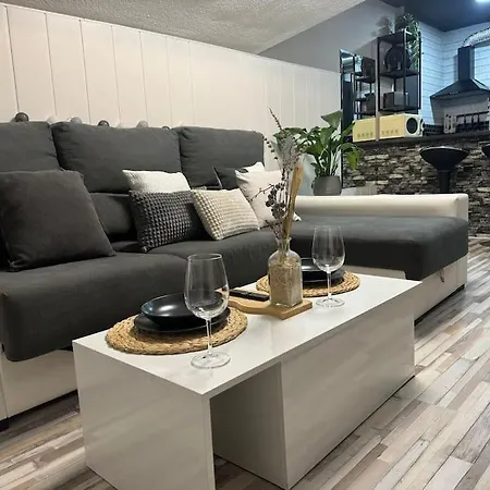 Con Parking Apartmán *