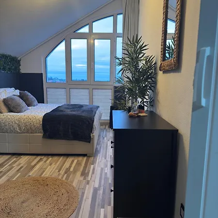 Con Parking Apartmán